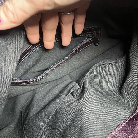 Pietro Alessandro Patent Leather Shoulder Bag -Purple - Picture 7 of 7